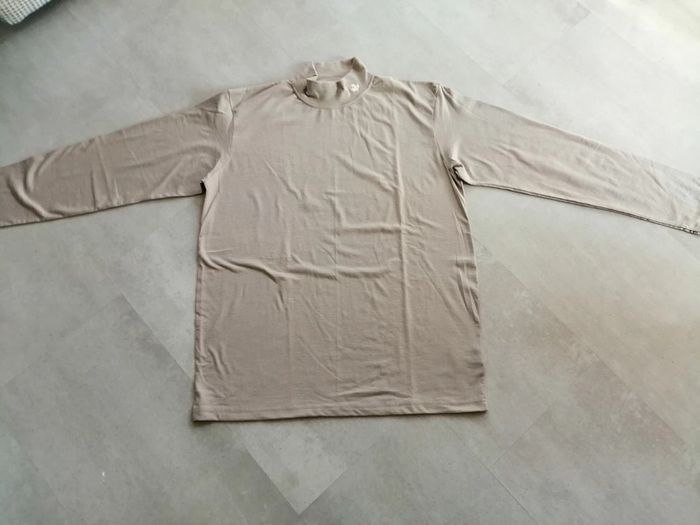 t shirt manches longues beige col cheminé taille L Atlas for men