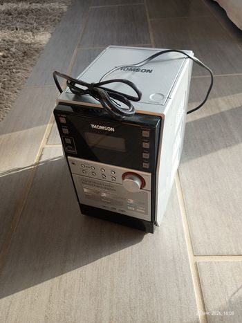 Mini chaine stéréo pour pieces