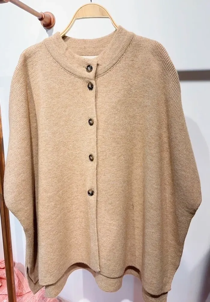 Cape poncho taupe marron clair