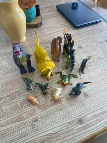 Gros lot de dinosaures
