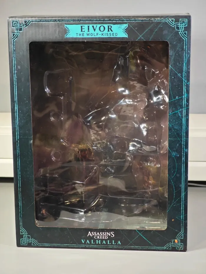 Figurine Assassin's Creed Valhalla : Eivor 25cm Officielle Ubisoft neuve - photo numéro 13