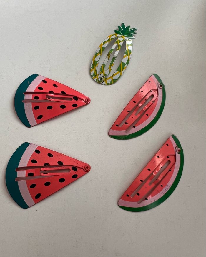Lot barrettes fruits