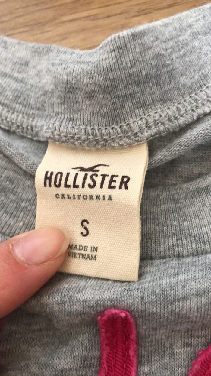 Tee shirt hollister gris et rose fushia taille S - photo numéro 5
