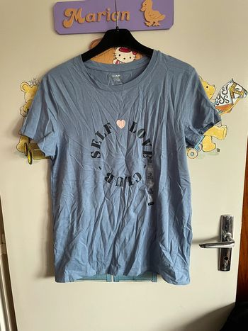 Tee shirt à manches courtes bleu à motifs, taille S, marque Kiabi