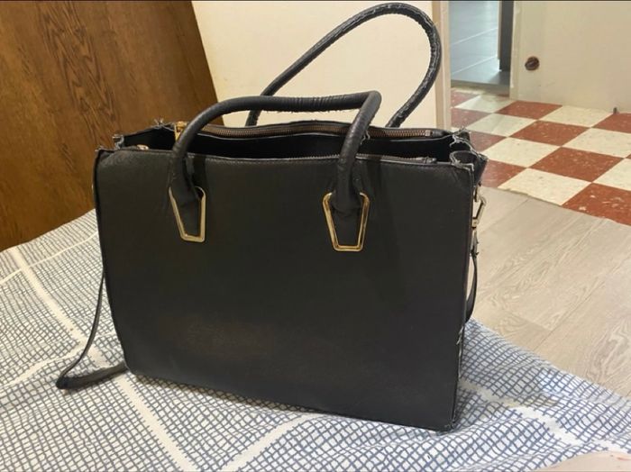 Sac à main avec bandoulière - photo numéro 2