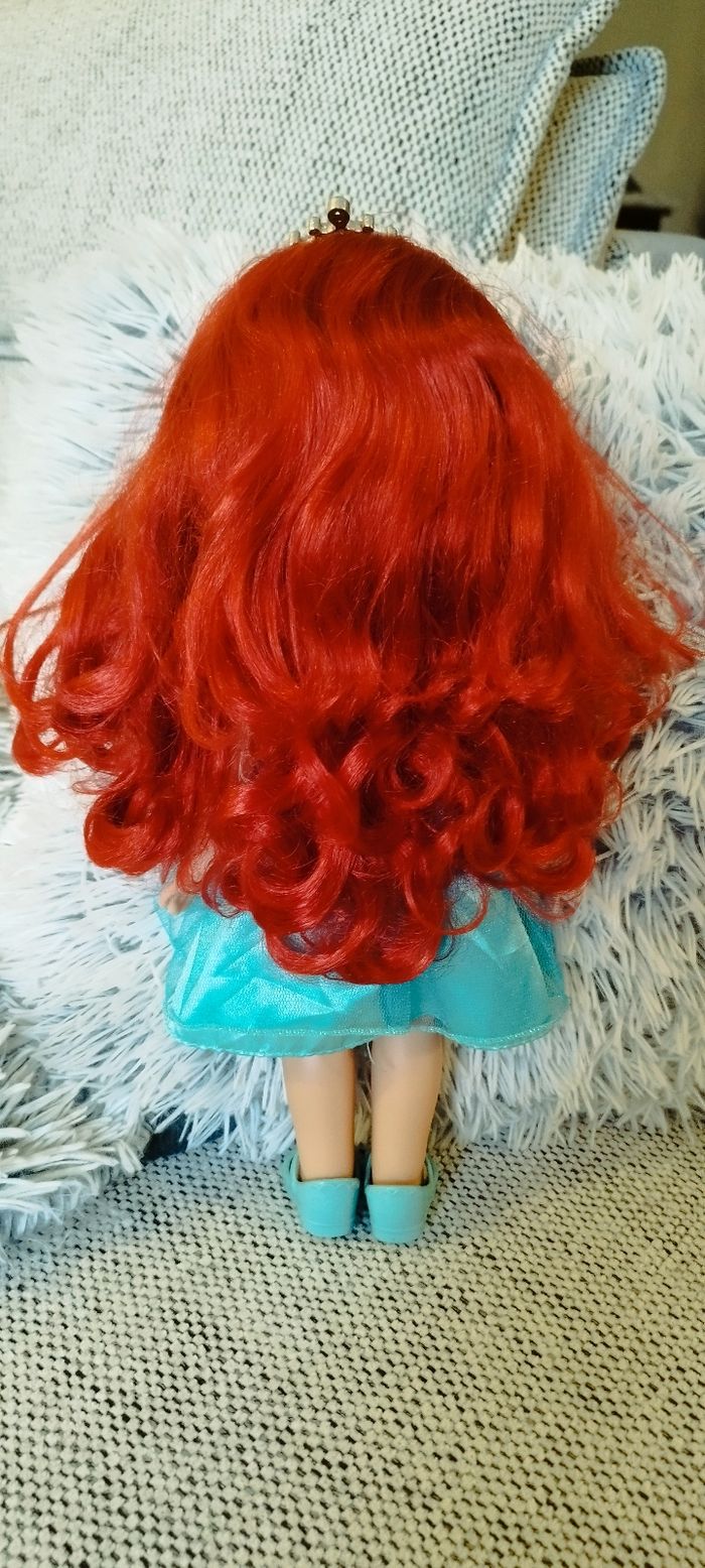 Poupée Disney Ariel 38 cm. Très bon état - photo numéro 3