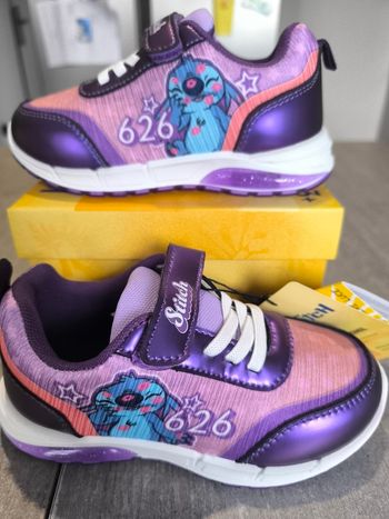 Basket lumineuse Stitch taille 28