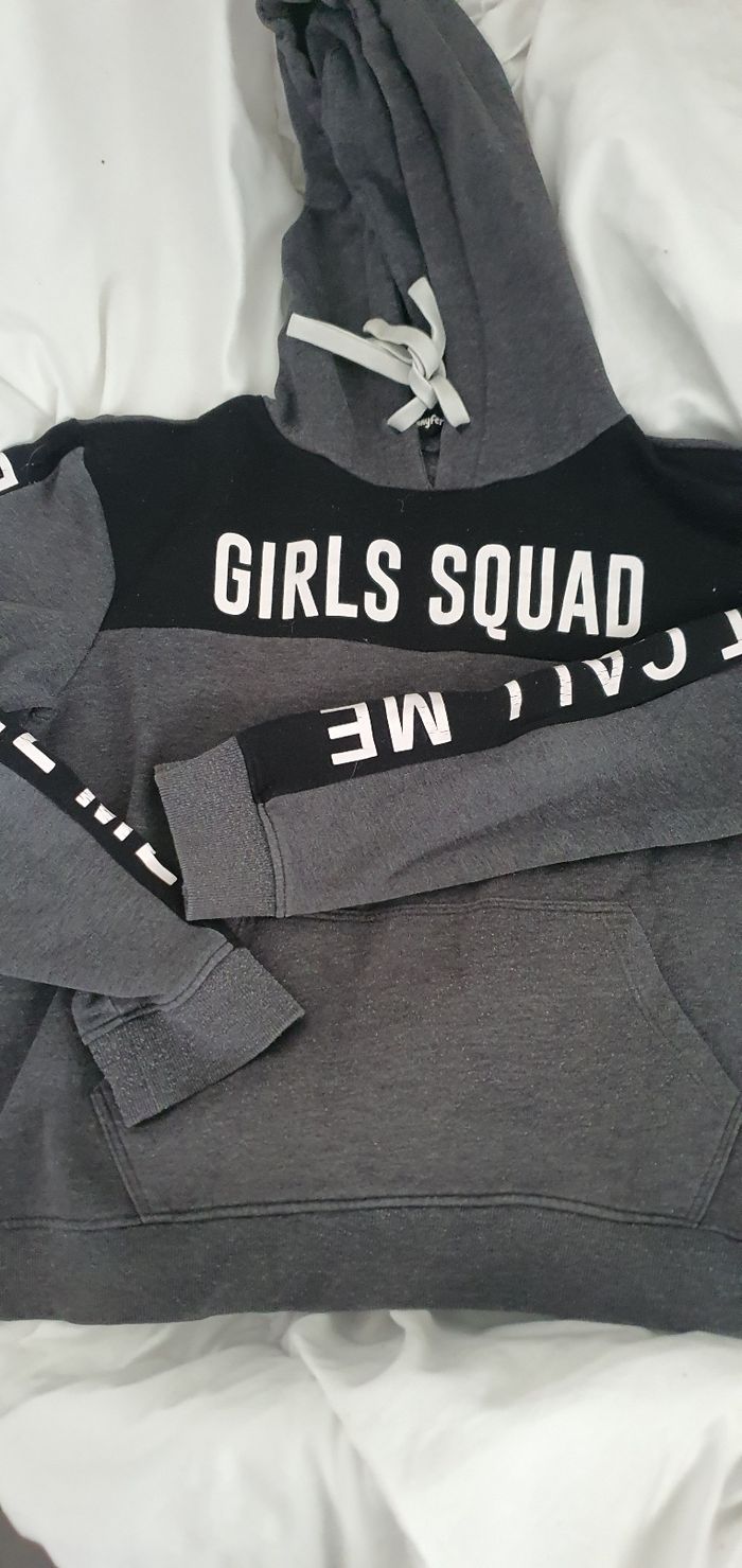 Pull capuche
