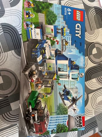 Lego City 60316 commissariat