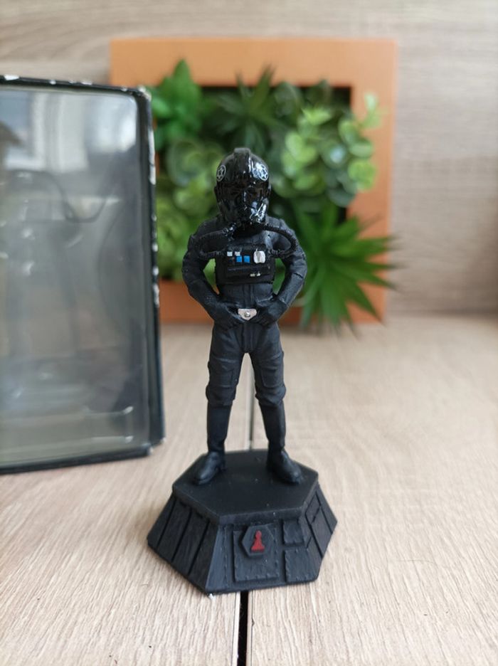 Figurine Imperial Pilot Star Wars Altaya - photo numéro 4