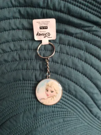 porte clé reine des neiges neuf