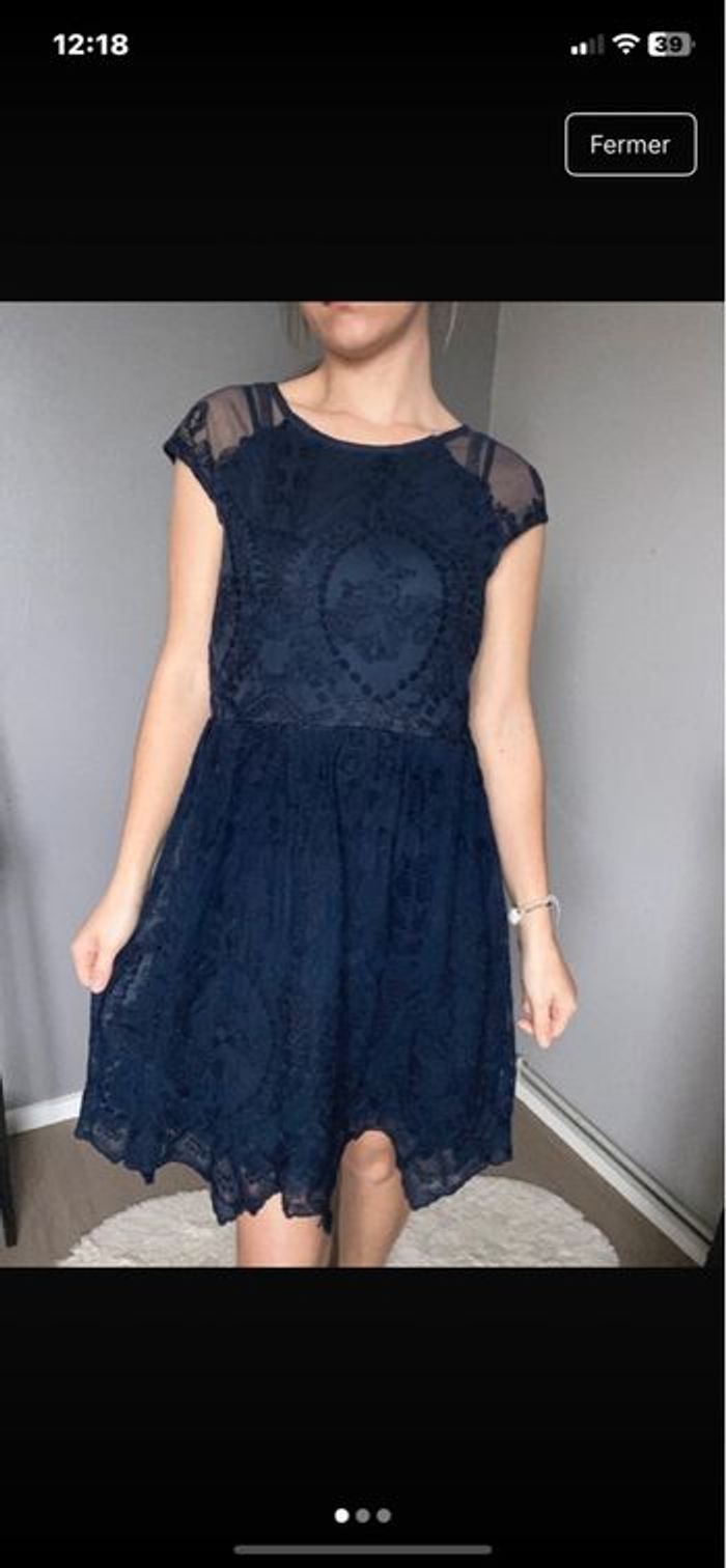 Robe dentelle bleu marine vero moda taille s