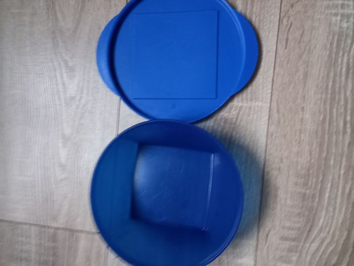Boite Tupperware bleu 600 ml - photo numéro 2