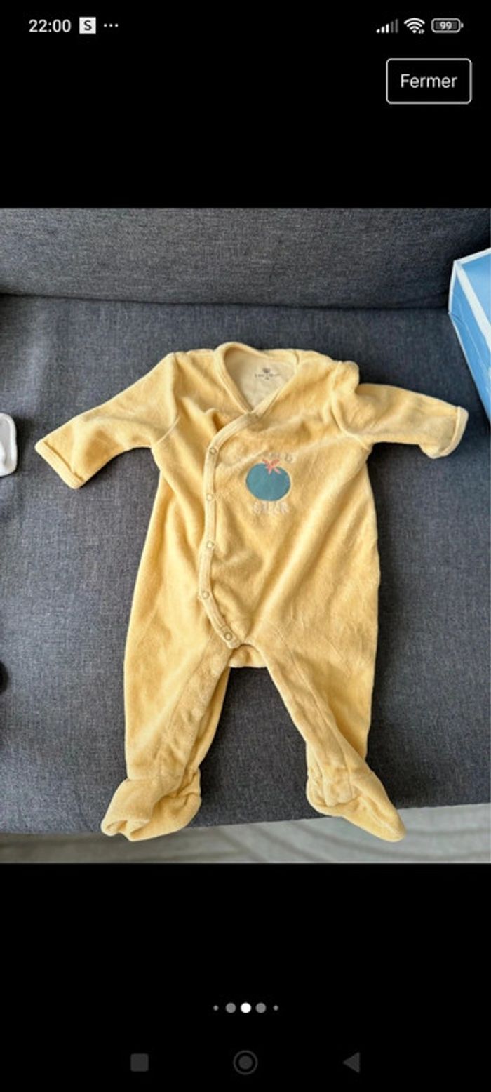 Lot 2 pyjamas 3 mois en bon état unisex - photo numéro 2