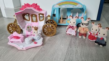 Lot Sylvanian Families carosse famille et bus