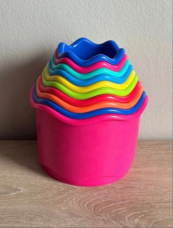 Jouet gobelets à empiler