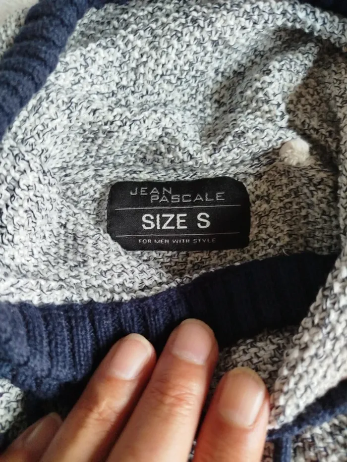 Pull col montant Takko taille S - photo numéro 3