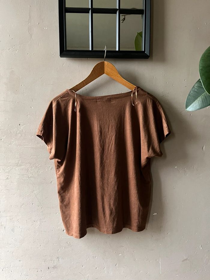 Haut manches courtes marron type velour - photo numéro 9