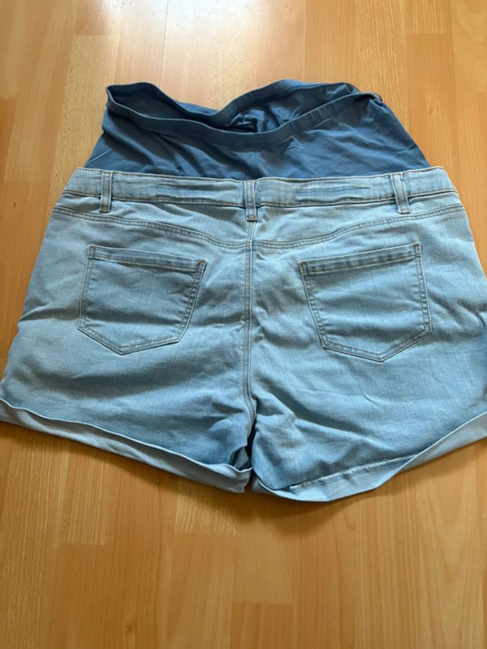 Short grossesse Gémo 44 - photo numéro 2