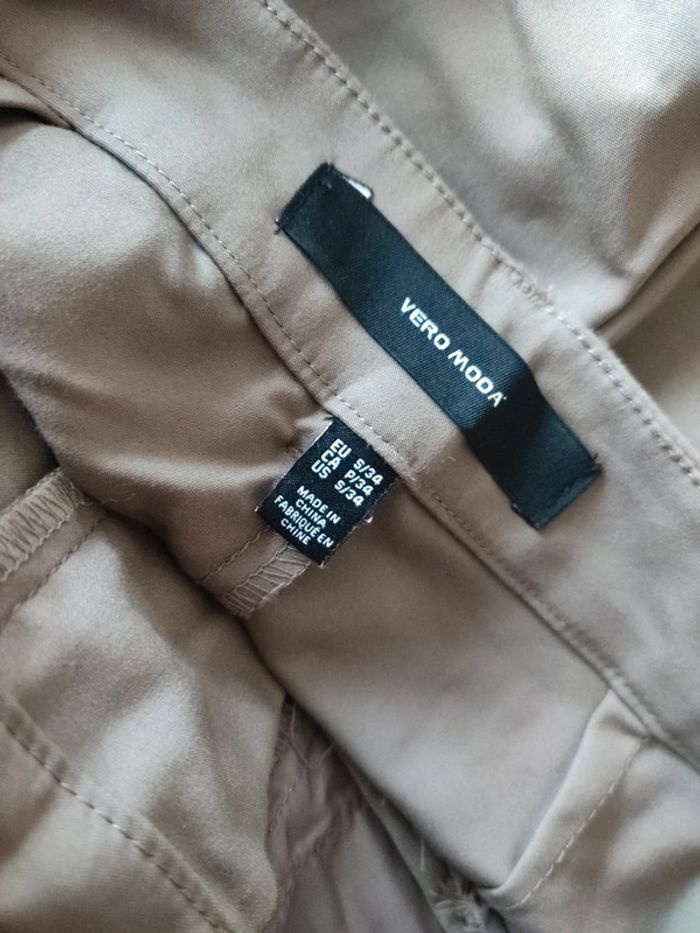 Chino femme taille 34 / XS Vero Moda - photo numéro 3