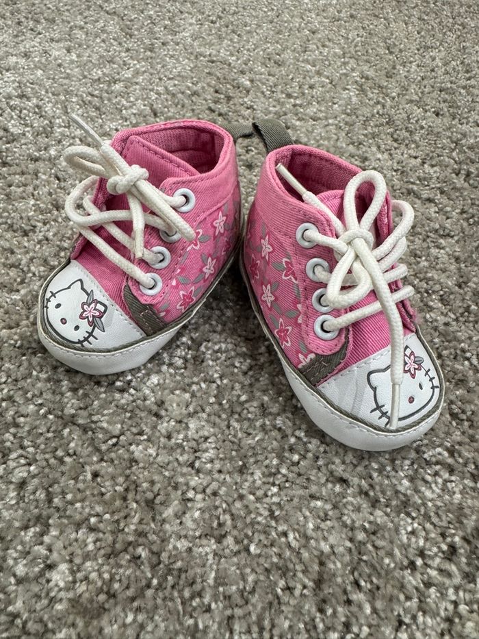 Paire de basket pour bébé Hello Kitty