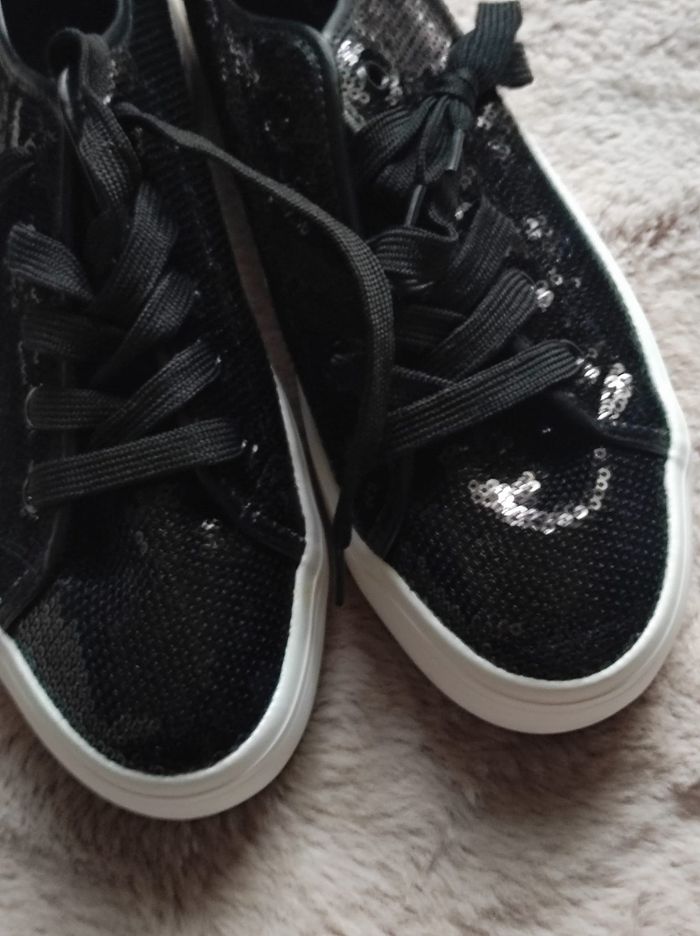 Chaussures a sequins noires taille 41 - photo numéro 6