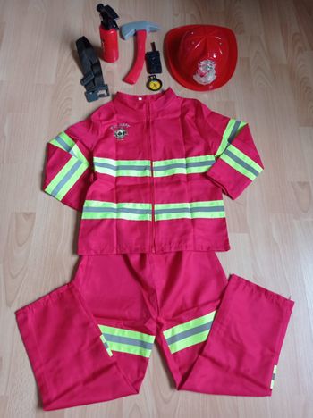 Déguisement pompier et ces accessoires 7ans