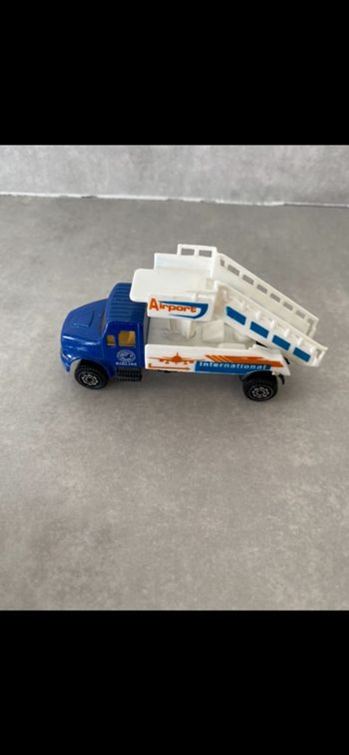 Jouet voiture Airport Aéroport - photo numéro 5