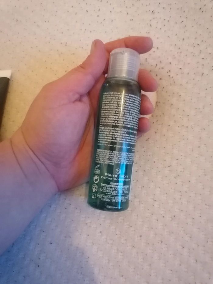 Gel moussant purifiant a-derma - photo numéro 2