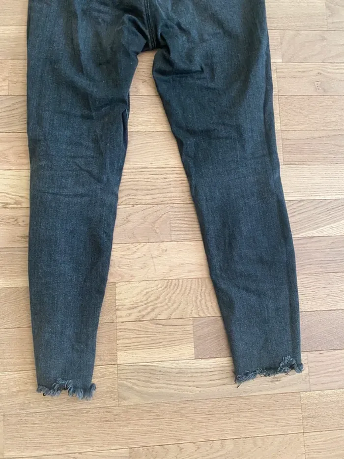 Jeans stradivarius taille haute - photo numéro 9