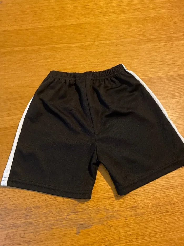 Short 5 ans - photo numéro 3