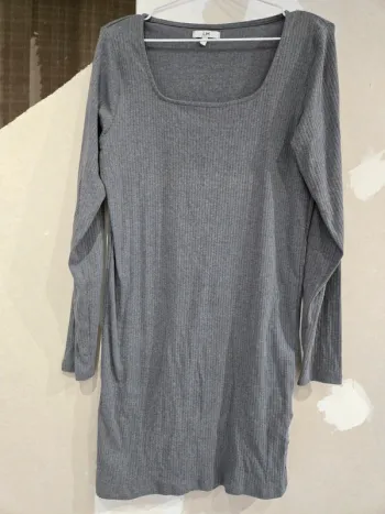 Robe courte manches longues la halle