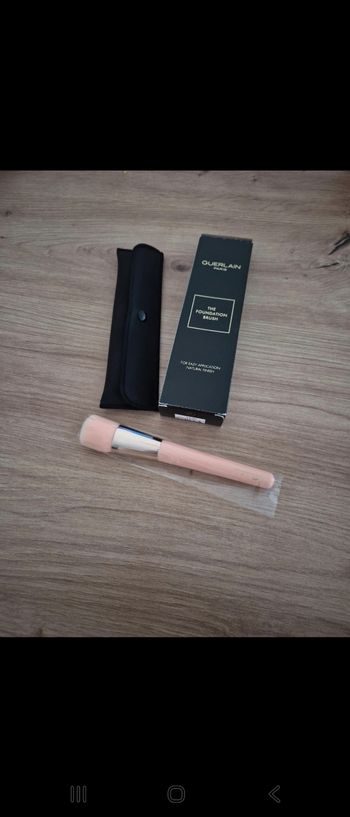 Pinceau fond de teint Guerlain
