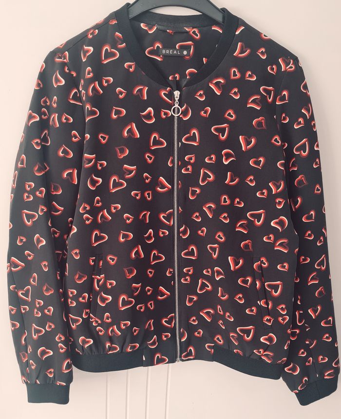 T. 38 (M) - Joli blouson