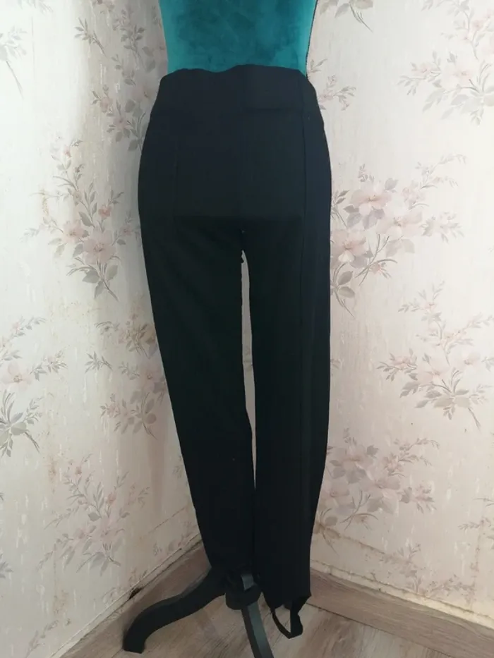 Pantalon fuseau noir avec lignes sur le devant et le derrière / H&M / (M) - photo numéro 5