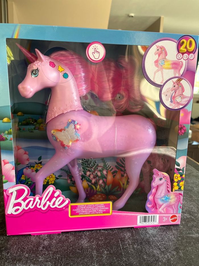 Barbie licorne sons et lumières neuf scellé - photo numéro 1