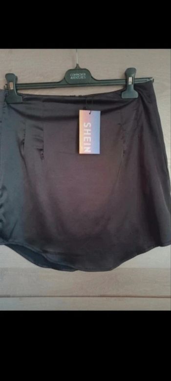 Jupe neuve taille 38 shein