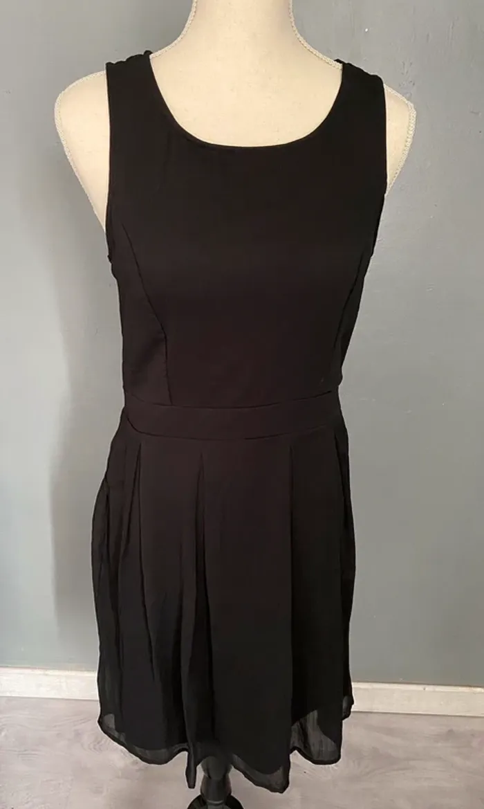 Robe Only T.M
