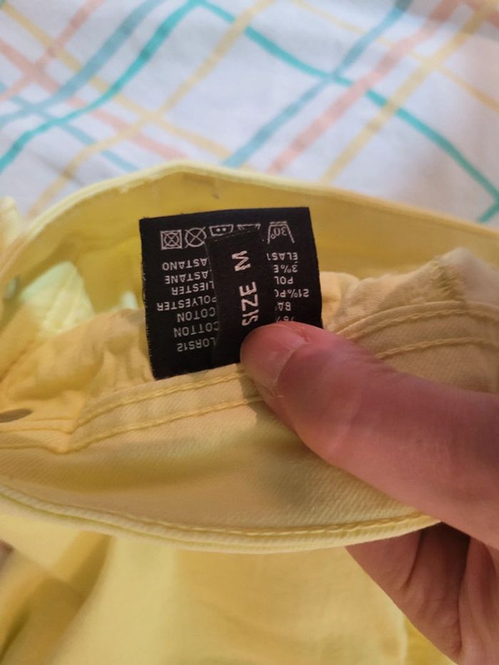 Jean jaune, taille 38 - photo numéro 8