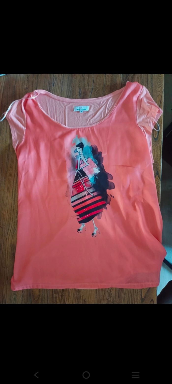 T-shirt