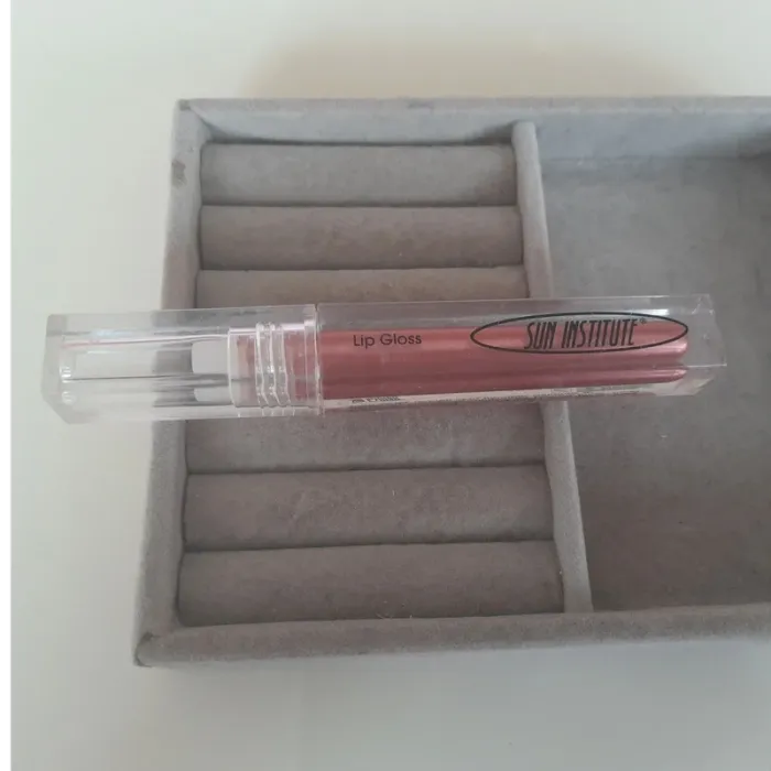 gloss