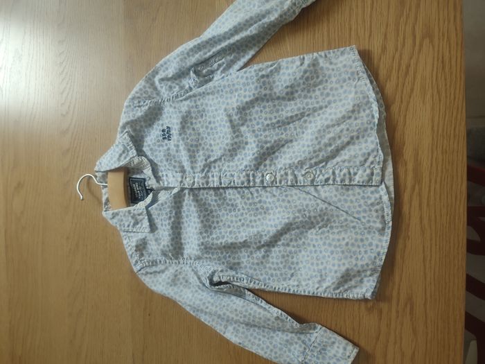 Chemise 3 ans/ manches longues/ motif fleurs bleues - photo numéro 2