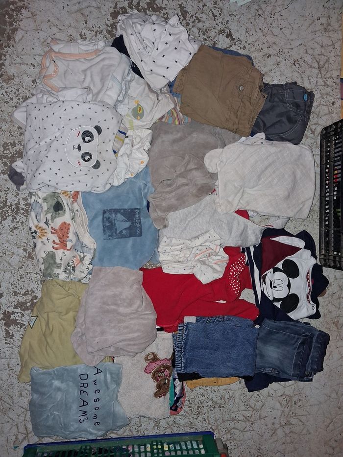 Lots vêtements bebe