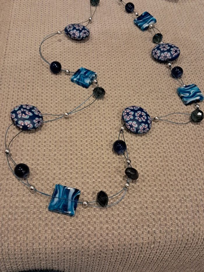 Collier neuf