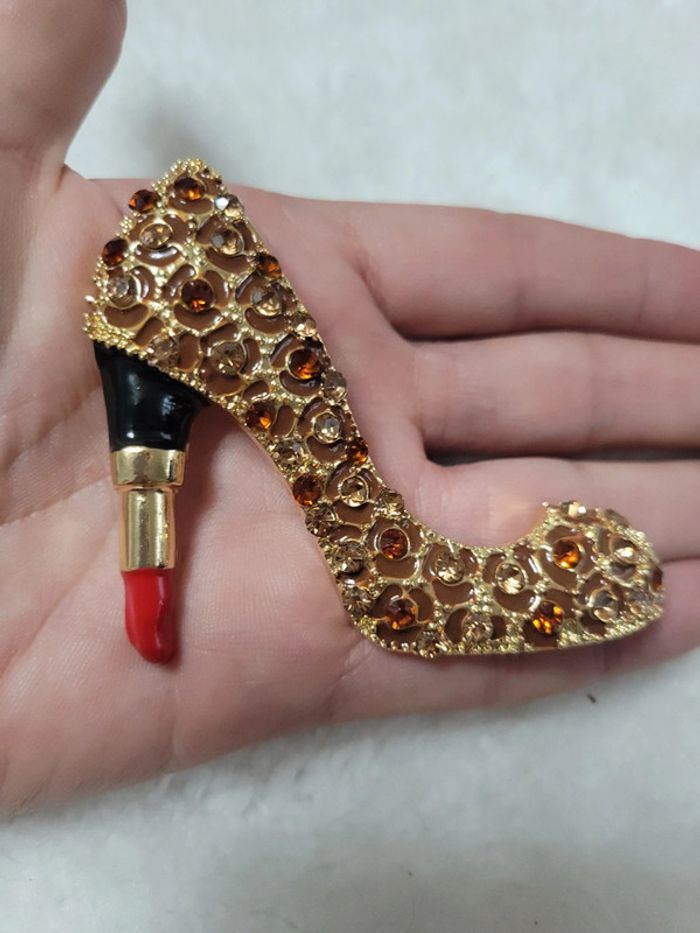 Broche escarpins strass make up - photo numéro 4