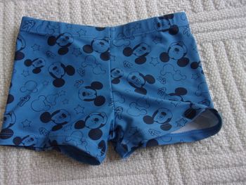 maillot de bain Mickey taille 4/5 ans