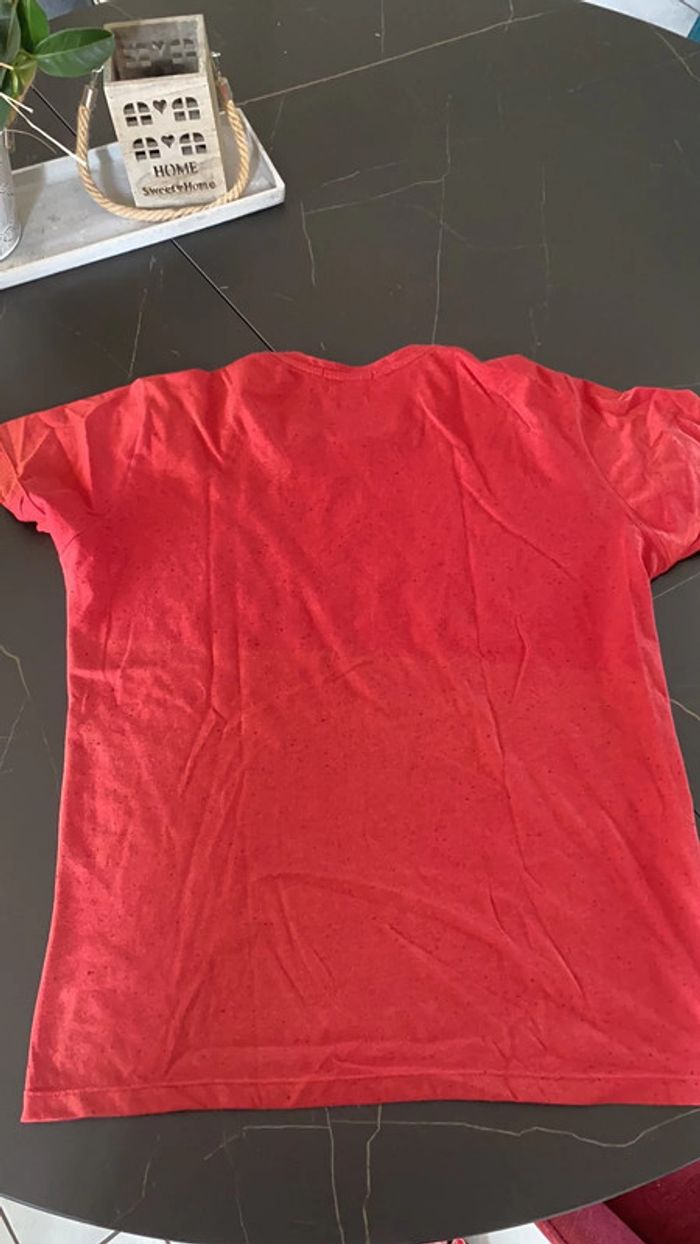 T shirt rouge - photo numéro 3