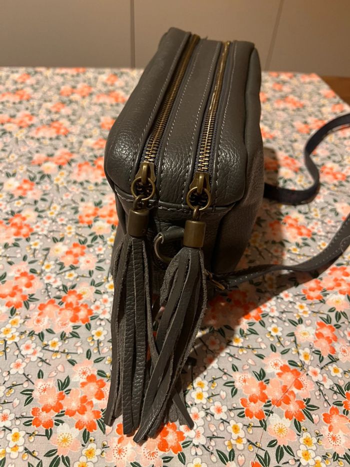 Joli sac cuir gris
