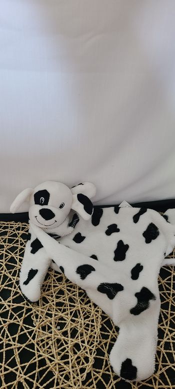Chien BRIOCHE doudou blanc et noir
