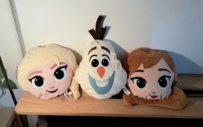 Lot 3 coussins La Reine des Neiges – Elsa, Anna & Olaf – Officiels Disney Frozen